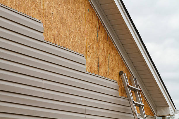 24/7 Emergency Siding experts in New Springfield, OH